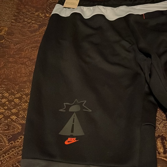 Nike Sportswear Poly Bowerman Jogger - Picture 8 of 8